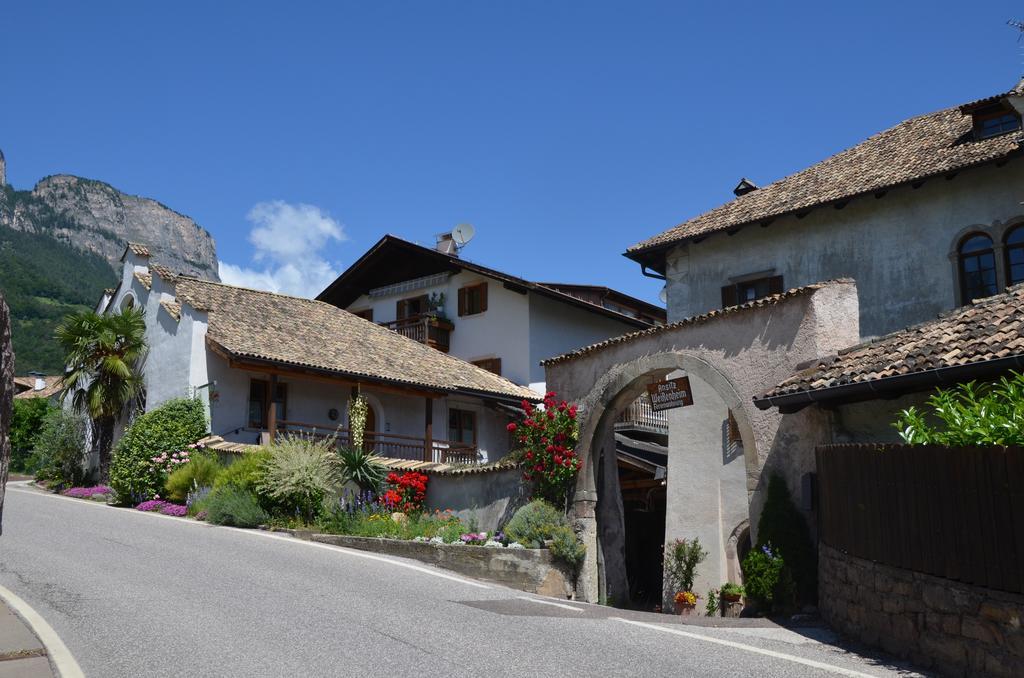 Appartamento Ansitz Weissenheim Appiano Sulla Strada Del Vino Camera foto